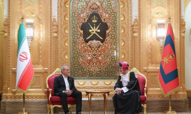 قدردان نقش فعال و سازنده عمان در روند مذاکرات غیرمستقیم هستیم قدردان نقش فعال و سازنده عمان در روند مذاکرات غیرمستقیم هستیم
